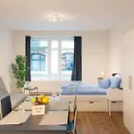 Hitrental Town Hall Apartments